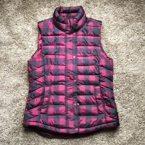 (Gap) plaid puffer vest